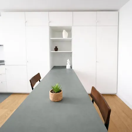 Elegant Au Coeur De Montmartre Apartment Paris